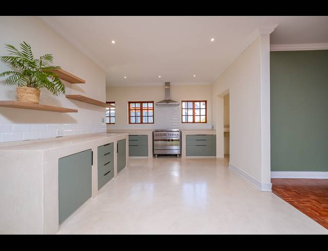 4 BEDROOM FREEHOLD FOR SALE IN ROBINDALE